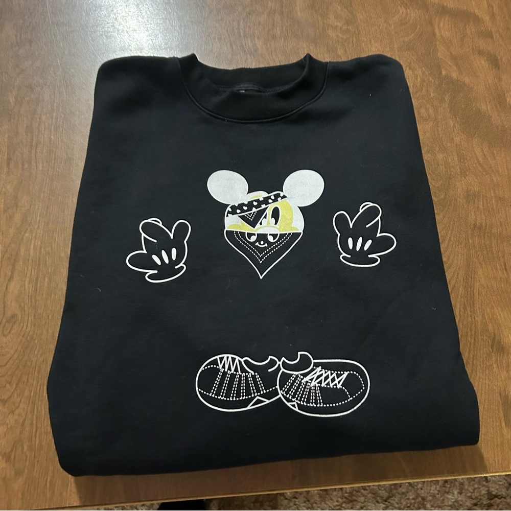LA sweatshirt California/ Mickey Mouse?    XXL